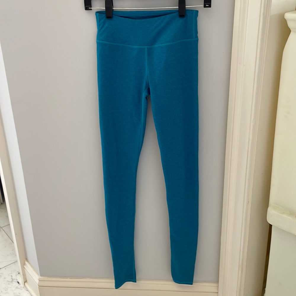Fabletics teal leggings